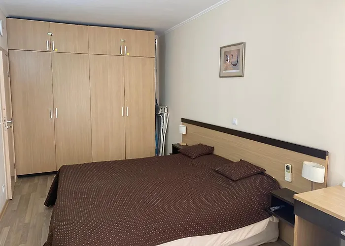 First Line At Aparthotel 4*