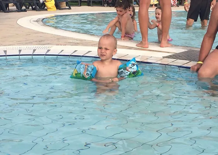 Aparthotel First Line At Obzor